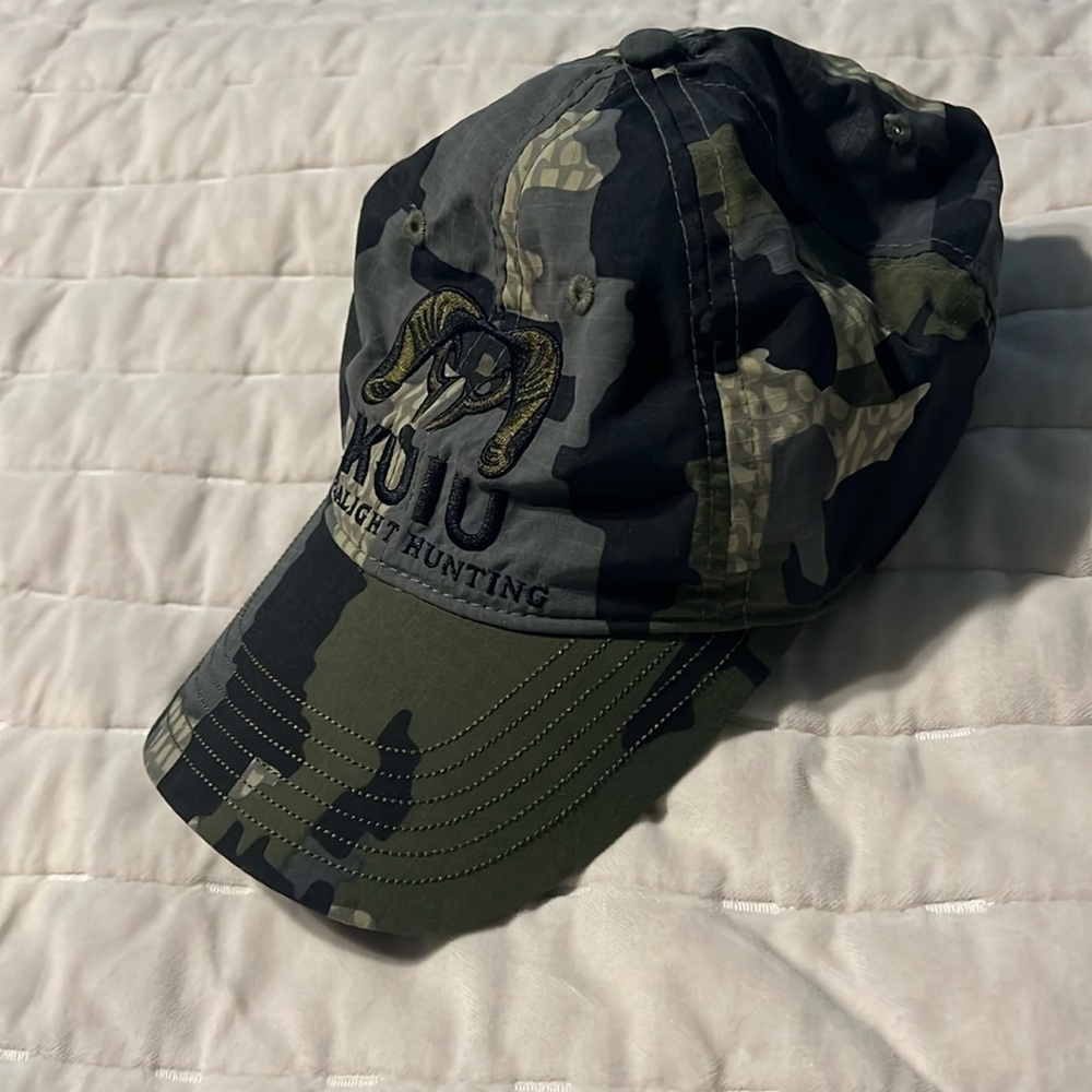 Kuiu hat